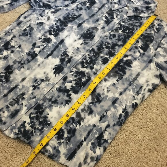 Coco Y Club White and Blue Floral Tie Dye Print Rayon Button Down Shirt - Picture 14 of 15